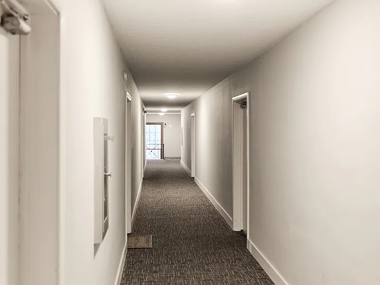 Parkline Flats — Photo 4