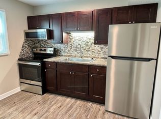 108 Gay St APT 206, Jonesborough, TN 37659