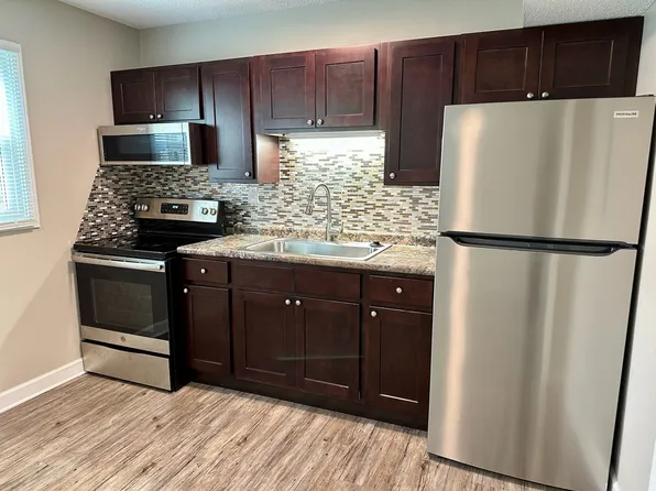 Everything You Need. All Right Here, 108 Gay St APT 206, Jonesborough, TN 37659