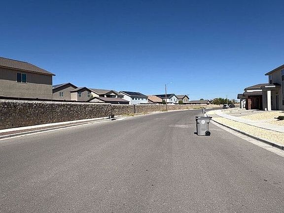 4th image of 4560 Mark Avizo St