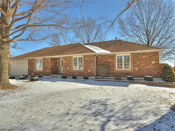 2nd image of 2621 Mohican Ave