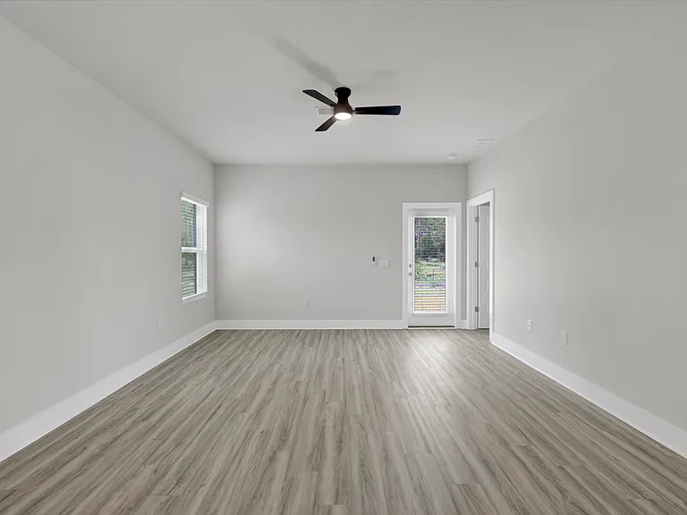 9854 Starling Dr — Photo 7