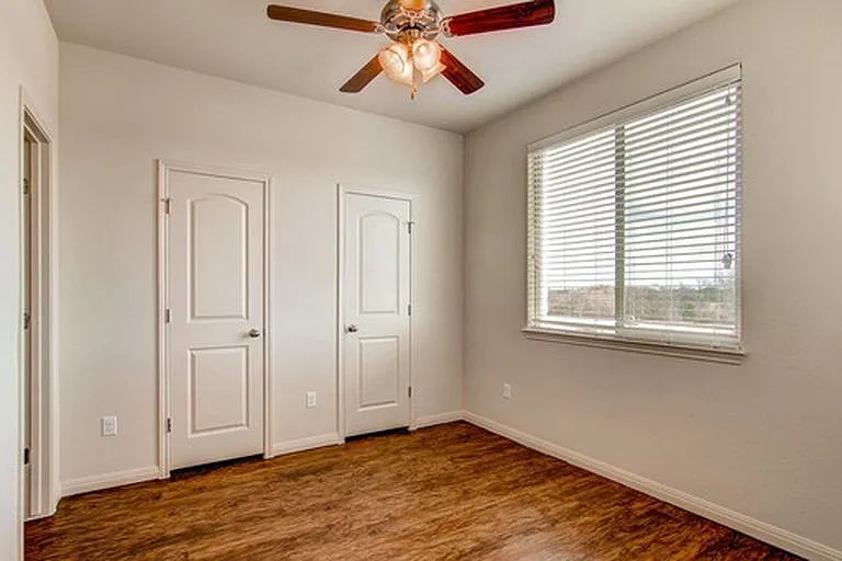 Double Eagle Townhomes — Photo 7