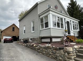 10 Worden Rd, Glenville, NY 12302