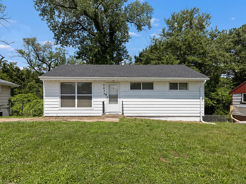 5677 Parchester Dr