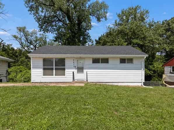 5677 Parchester Dr, Saint Louis, MO 63121