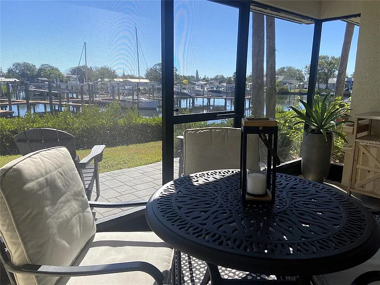 646 Yardarm Dr #23 — Photo 21