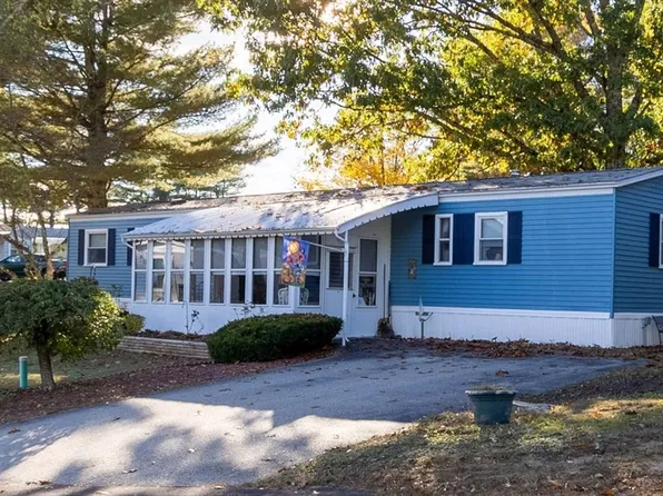 42 Park Ave, Sturbridge, MA 01566