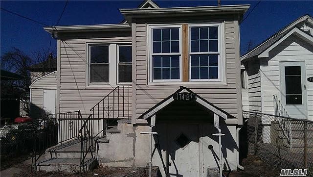2nd image of 17427 127th Ave #0