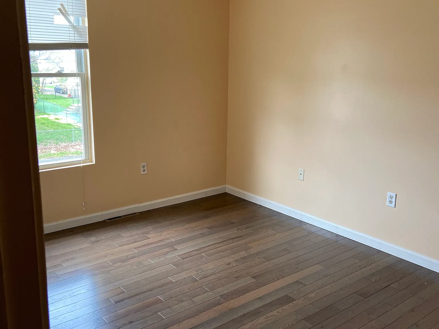 3 bed, 1.5 bath, $2,250 — Photo 3