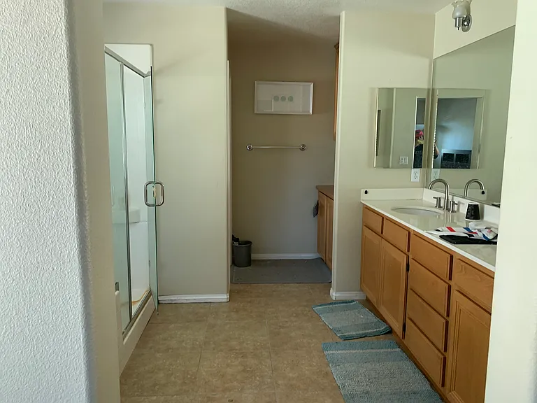 405 S Mountain View St — Photo 14