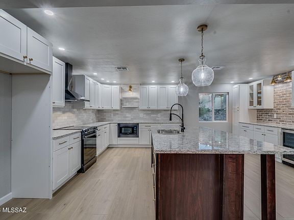 2nd image of 2661 W Calle Del Santo