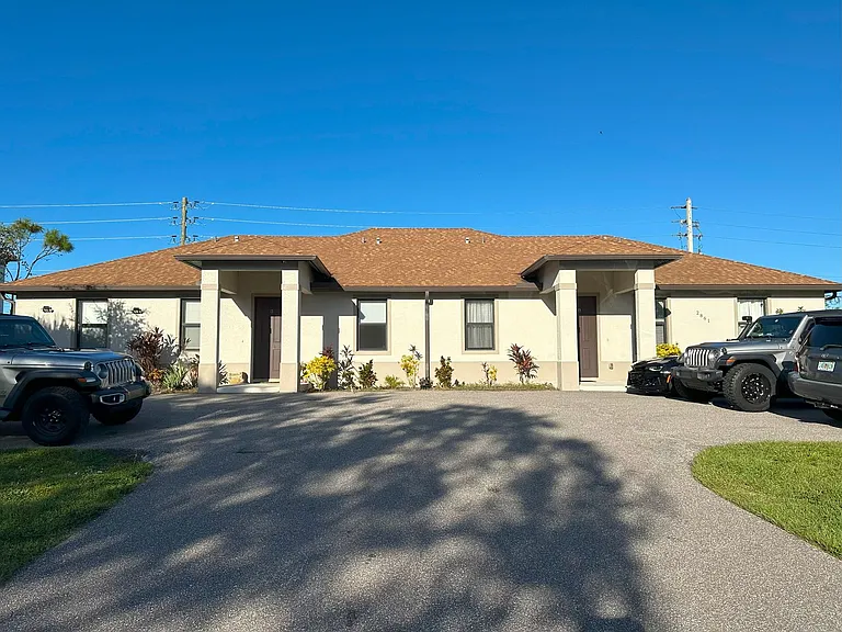2861 Tropicana Blvd — Photo 1