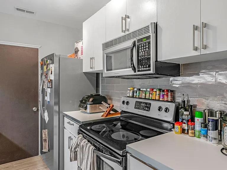 501 Fenton Pl #N — Photo 15