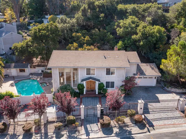 1285 Tartan Trail Rd, Hillsborough, CA 94010