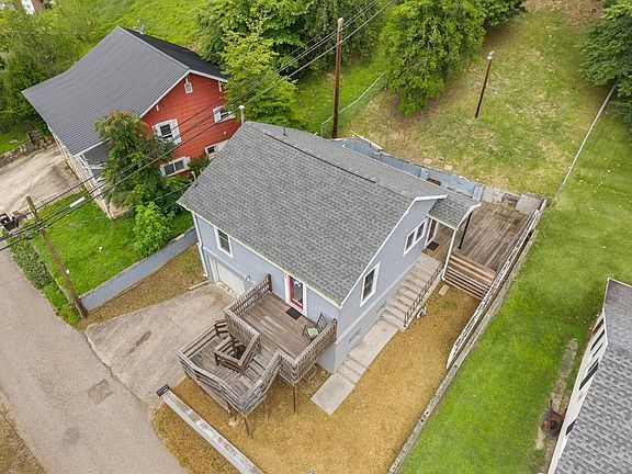 2nd image of 309 Orchard St