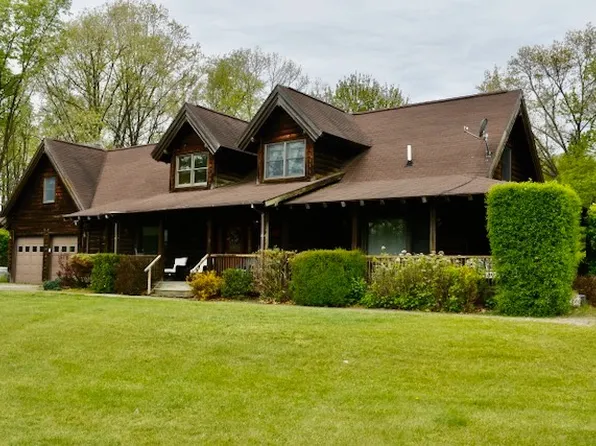 210 Union St, Horton, MI 49246