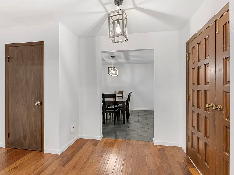 1000 Providence Rd — Photo 8