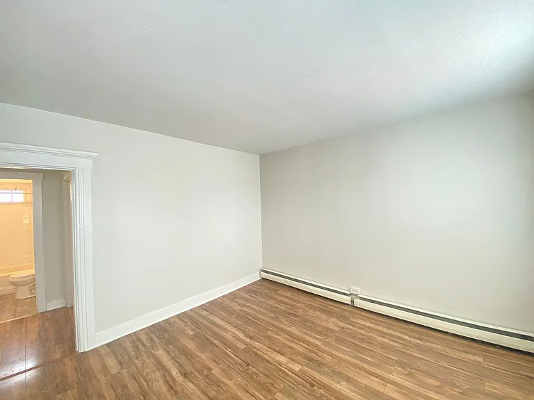 43 Ashland St #2 — Photo 4