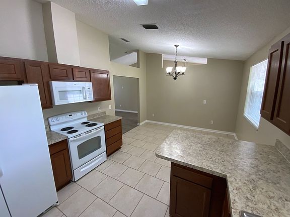 4th image of 8468 Iron Mill Ct