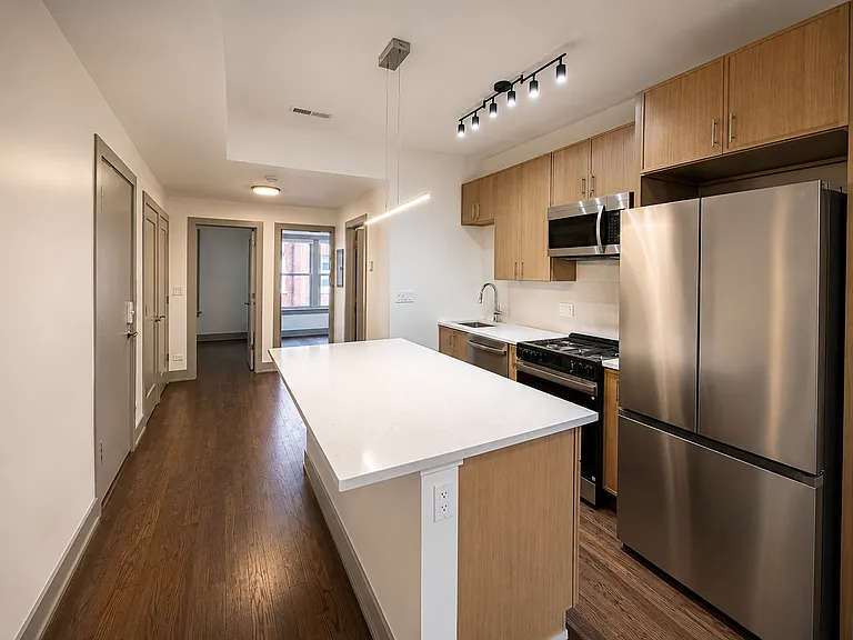 1902 W Pratt Blvd #C-1 — Photo 9