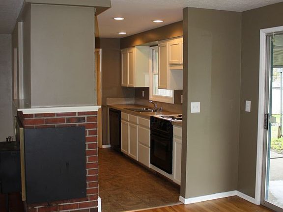 5th image of 9705 Silver Star Ave