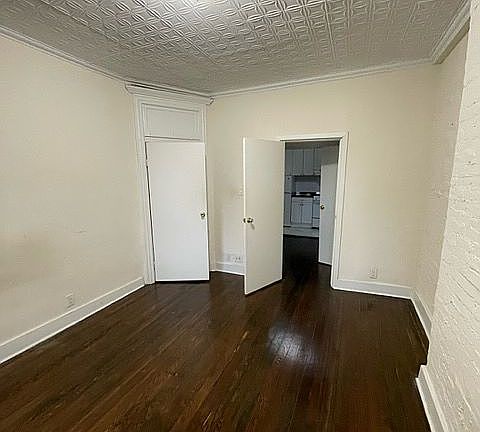 5th image of 133 E 97th St APT 8