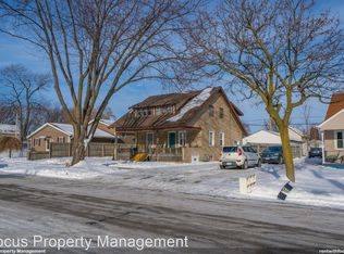 854 2nd St, Menasha, WI 54952