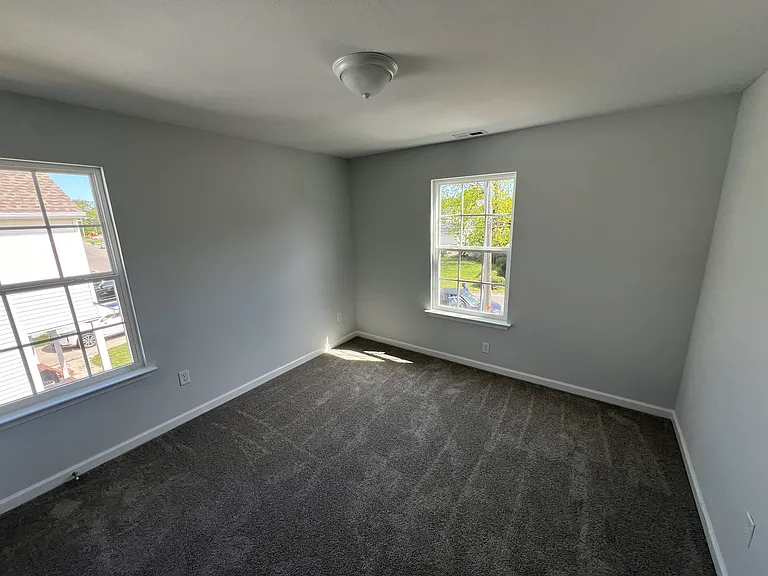 606 Mason Ave — Photo 31