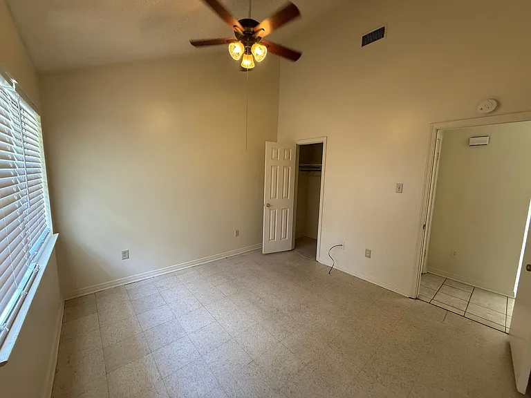 8724 Gsri Ave — Photo 11