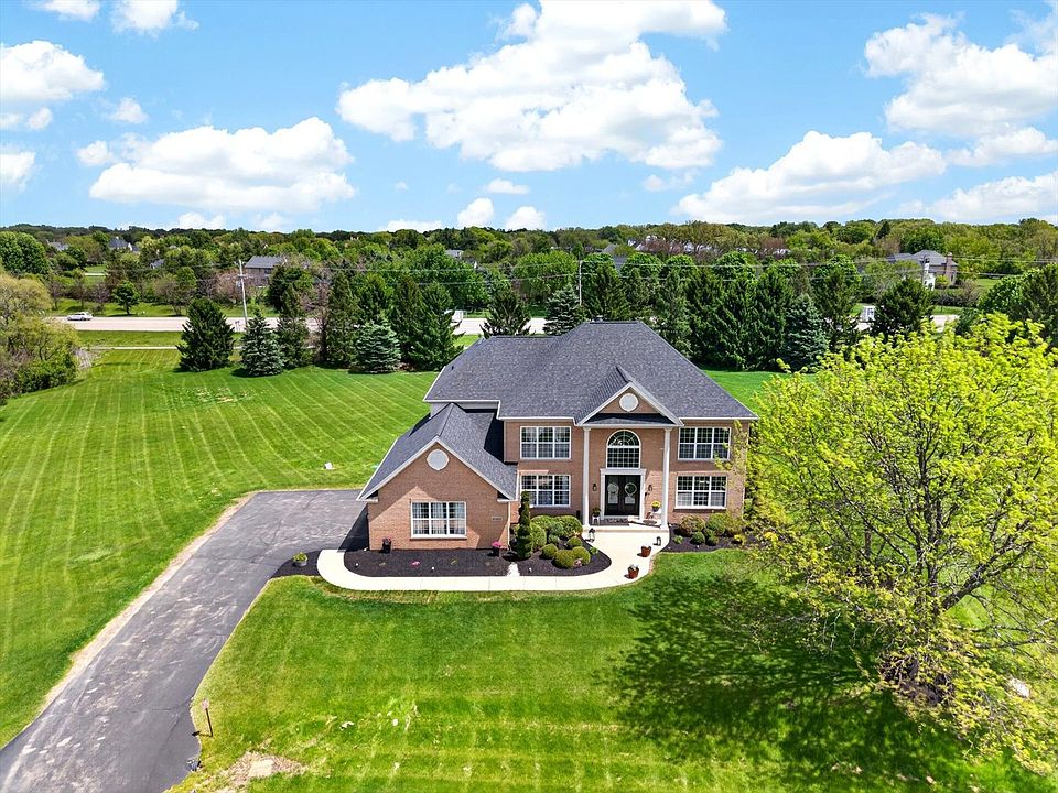 5N915 Baker Hill Ct, St Charles, IL 60175 | MLS #12675691 | Zillow