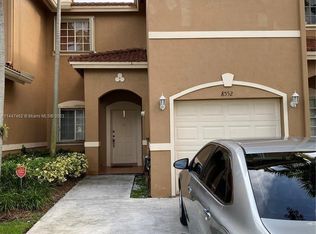 8552 SW 214th Way, Cutler Bay, FL 33189