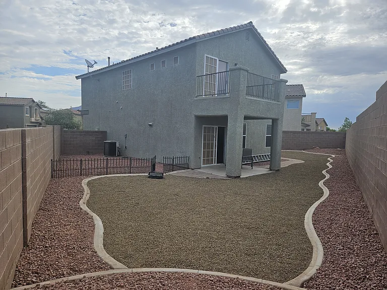 9557 Madsen Glen Ct — Photo 12