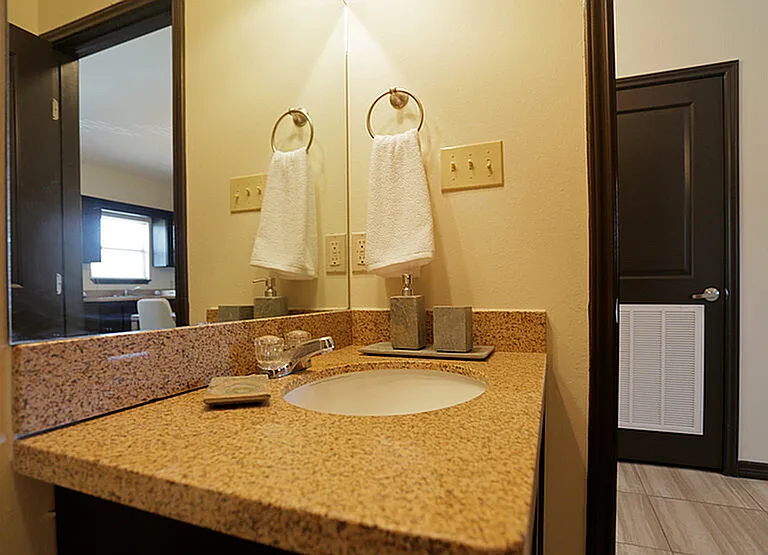 Merida Vista Apartments in Laredo, TX - Interior Washroom
