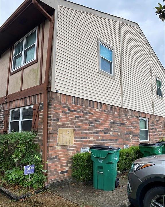 1st image of 209 Clearview Pkwy APT D