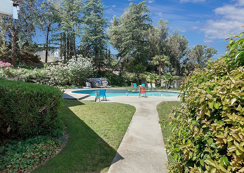 2nd image of 5633 San Carlos Way