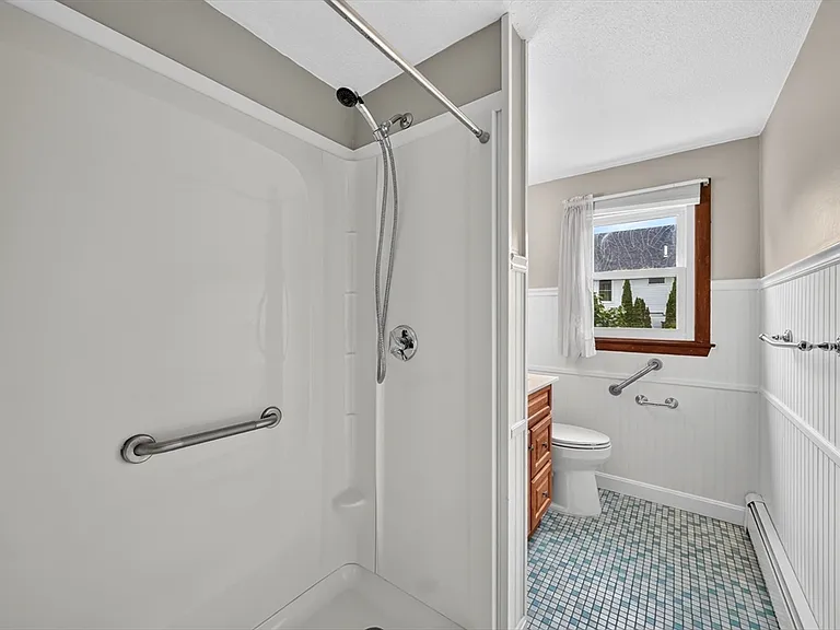 27-29 Normandy Ave #2 — Photo 20
