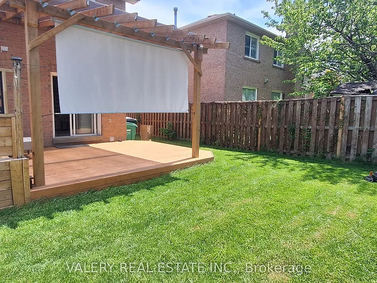 68 Mullis Cres #1 — Photo 18