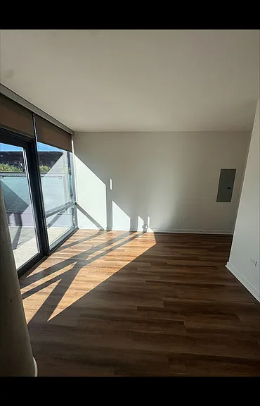 923 W Weed St #305 — Photo 4