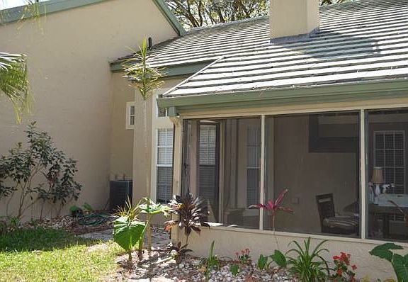 Screened covered patio