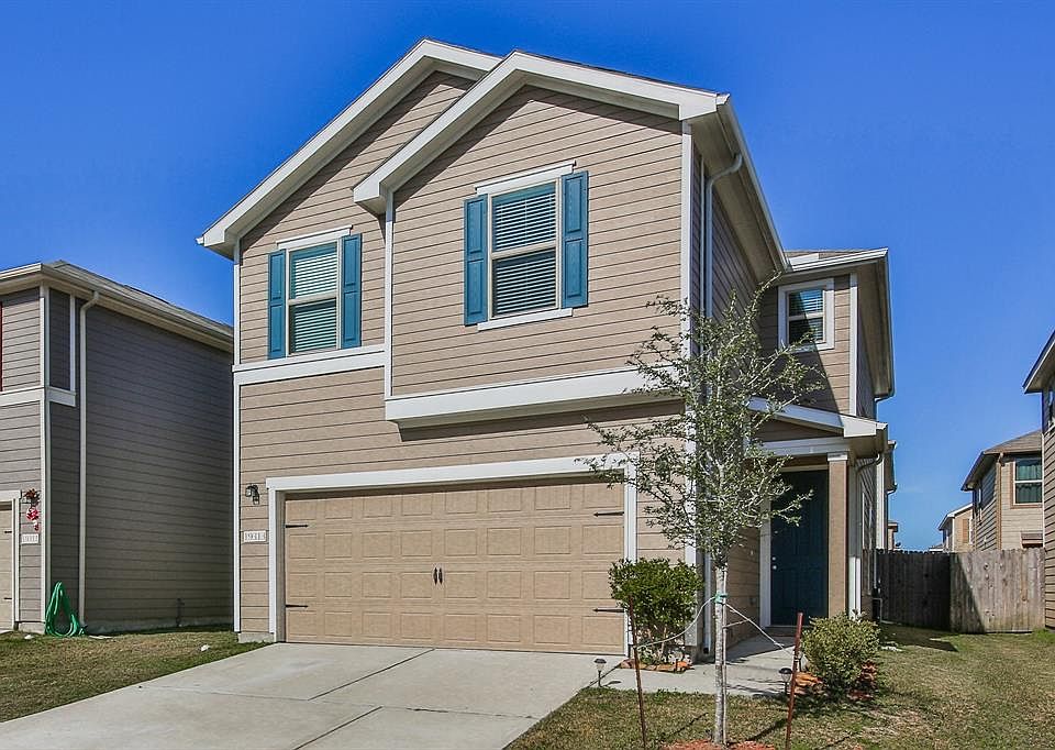 1st image of 19313 Crosshill Ct