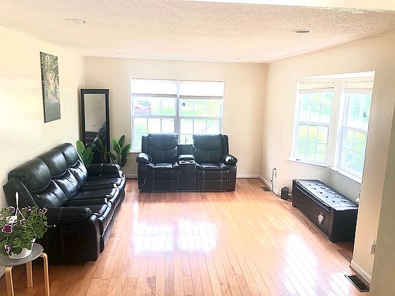 Living room2