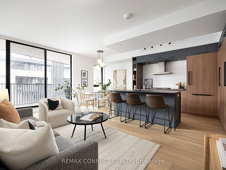 41 Dovercourt Rd #402 — Photo 2