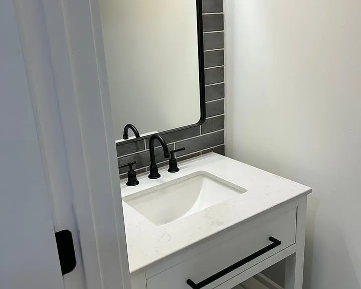 3163 Colonial Way #H — Photo 4