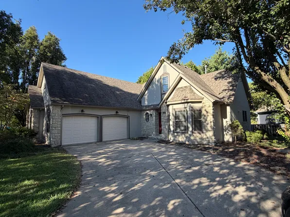 3655 S Britain Ave, Springfield, MO 65807