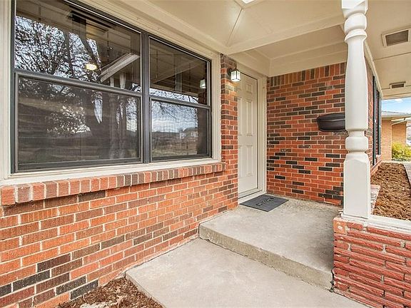 3rd image of 2107 Carlton Way