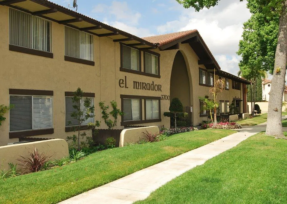 El Mirador Apartments