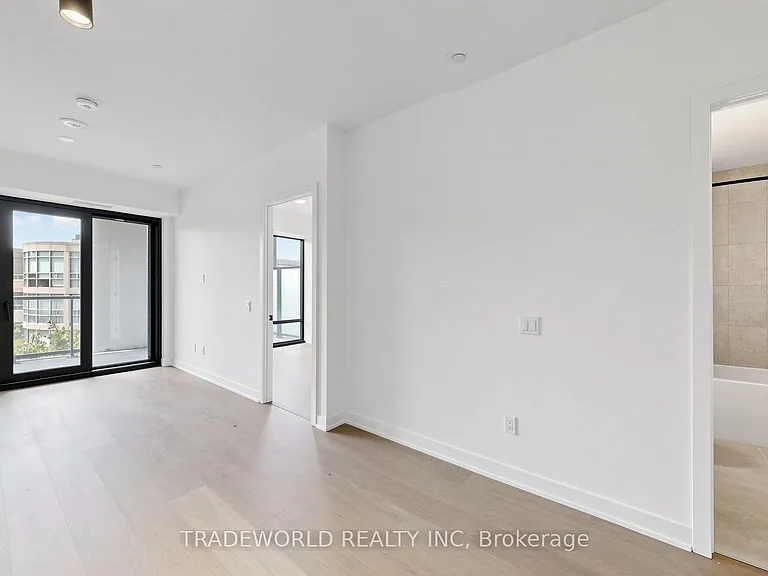 91 Montclair Ave #707 — Photo 6