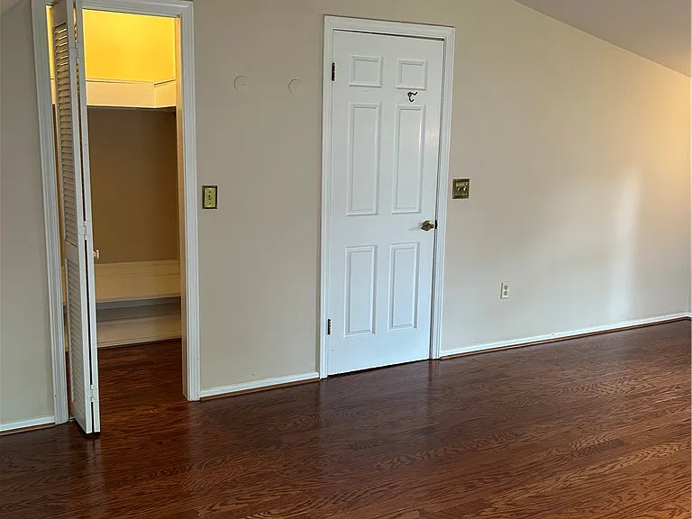 110 N Broad St — Photo 30