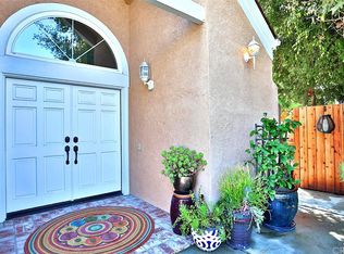 2569 Elden Ave #1, Costa Mesa, CA 92627